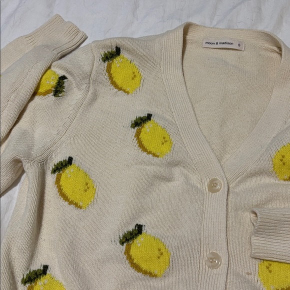 Lemon Cardigan - Picture 3 of 3
